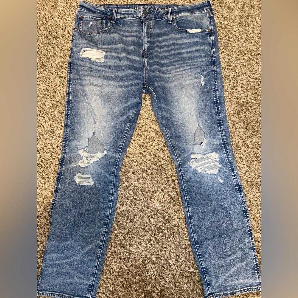 American Eagle Distressed Jeans